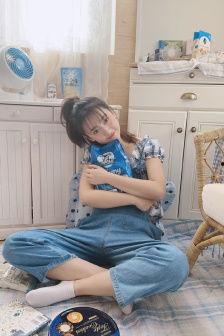 国产区露脸,聚焦露脸瞬间，展现璀璨星光